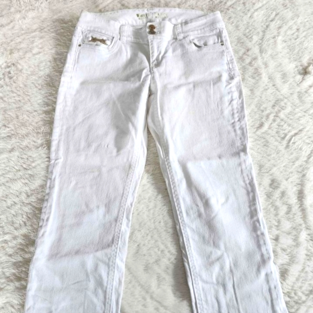 White House Black Market White Skinny Jeans